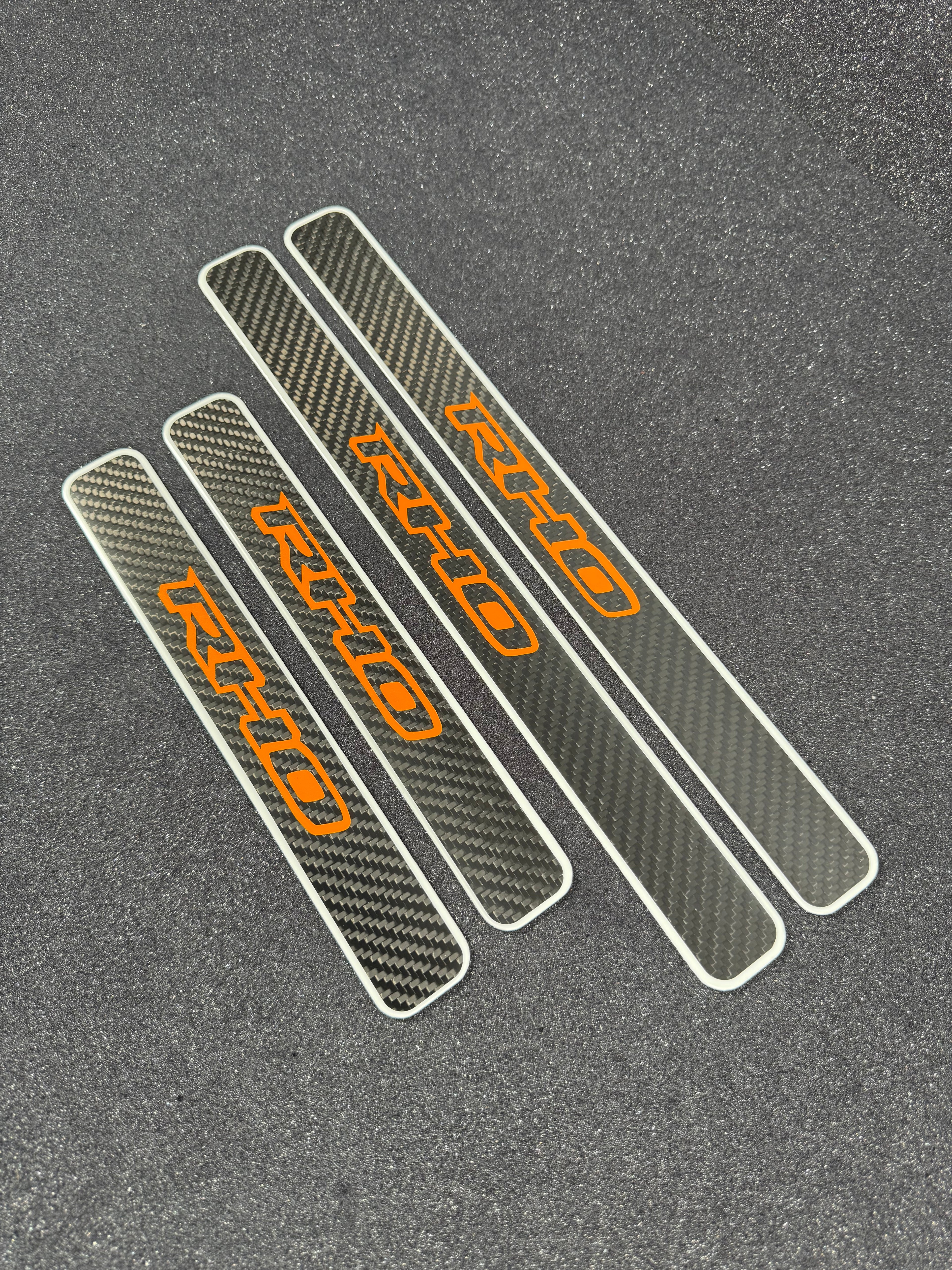 (2019+ RAM) RHO door sill plate set
