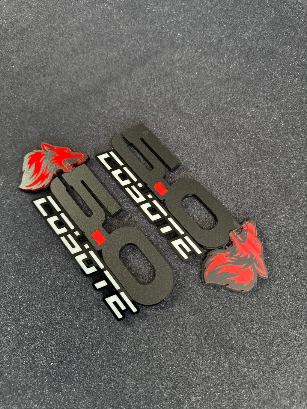 Coyote 5.0L fender badge pair