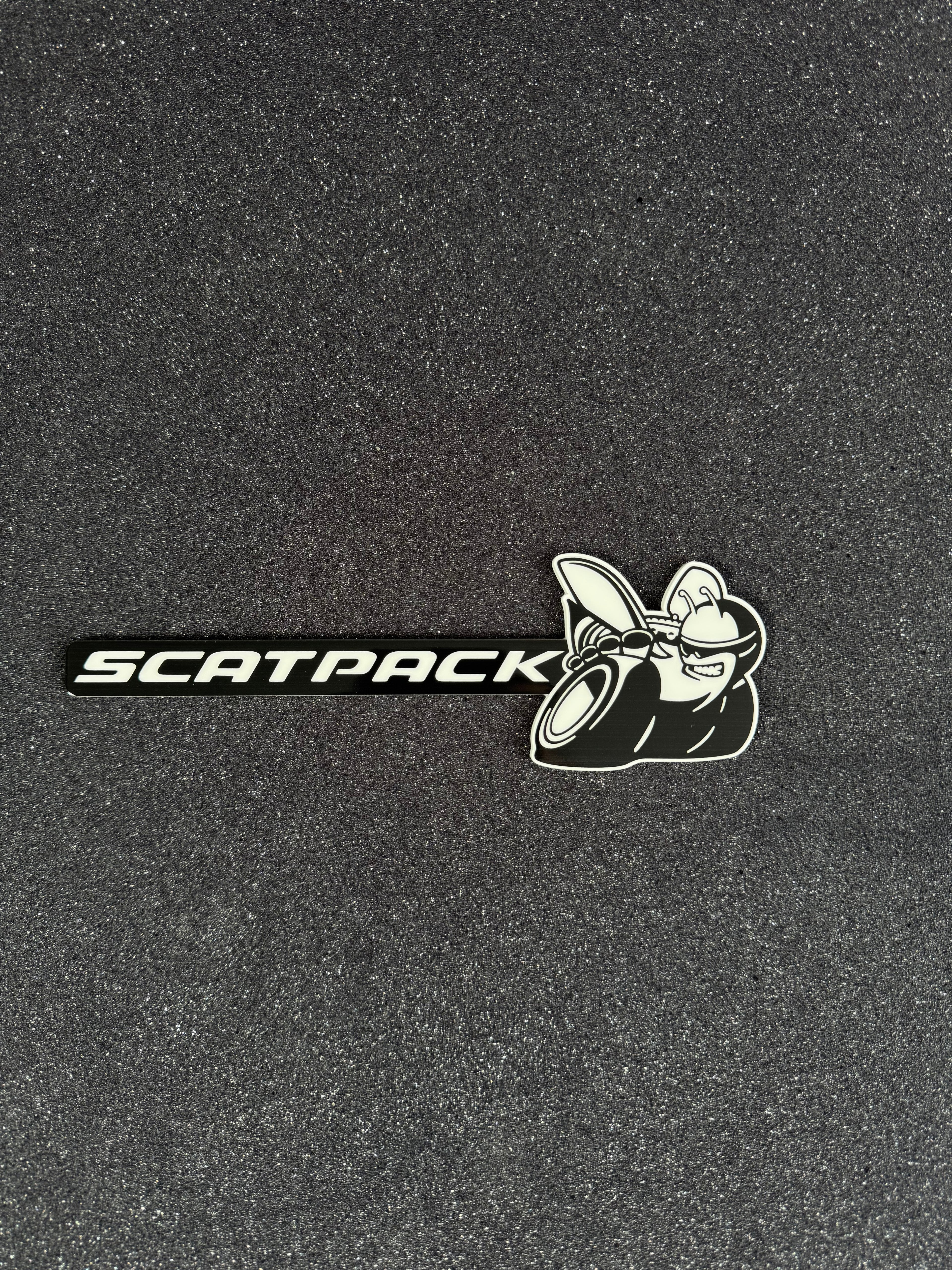 Scat pack Bee grille badge
