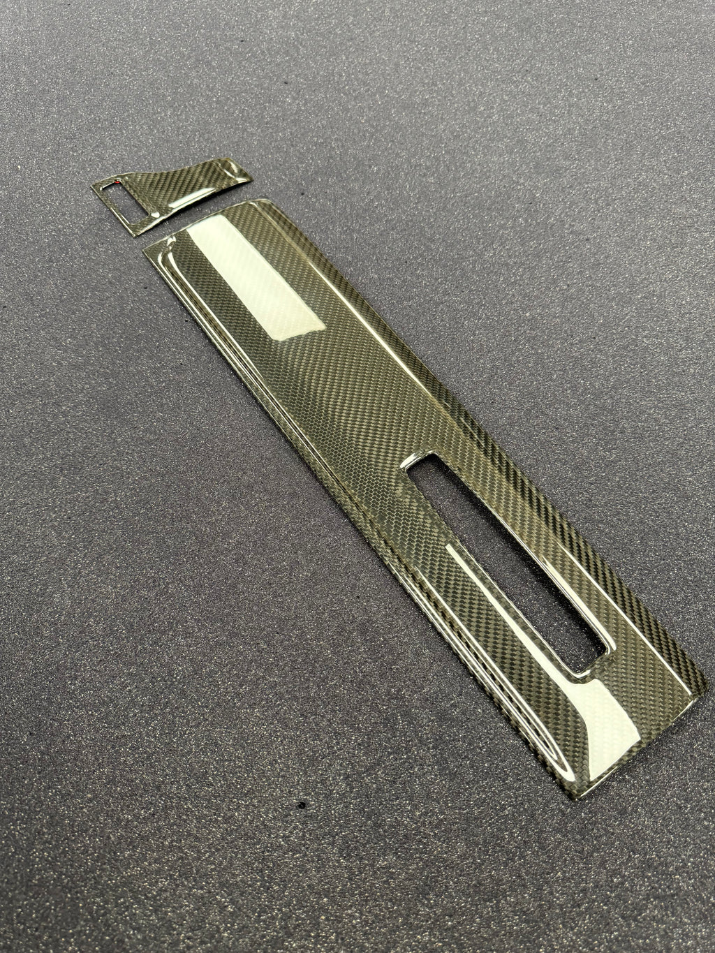 2019+ RAM 1500 / TRX glovebox carbon fiber trim panel