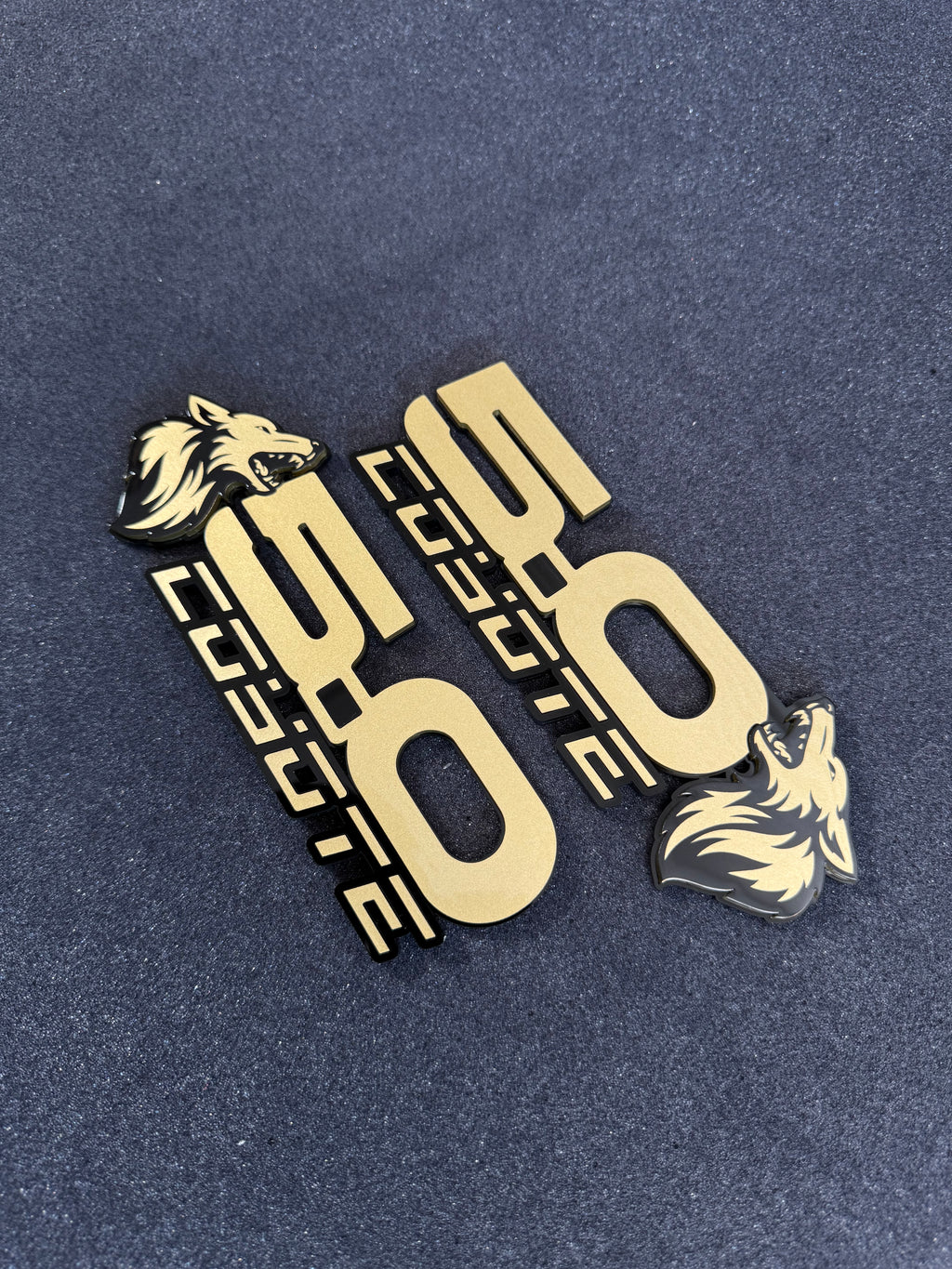 Coyote 5.0L fender badge pair