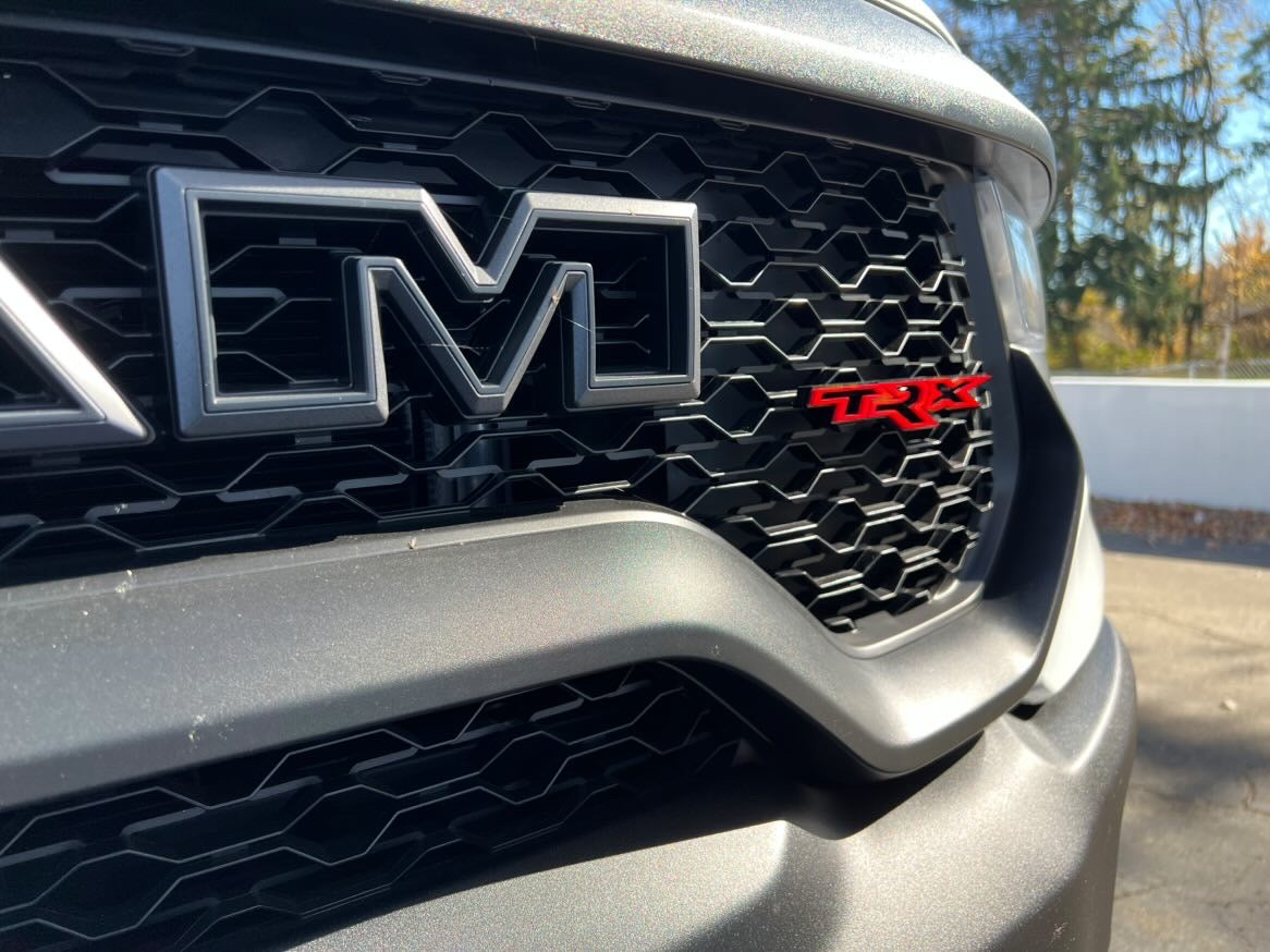 TRX Small grille Badge