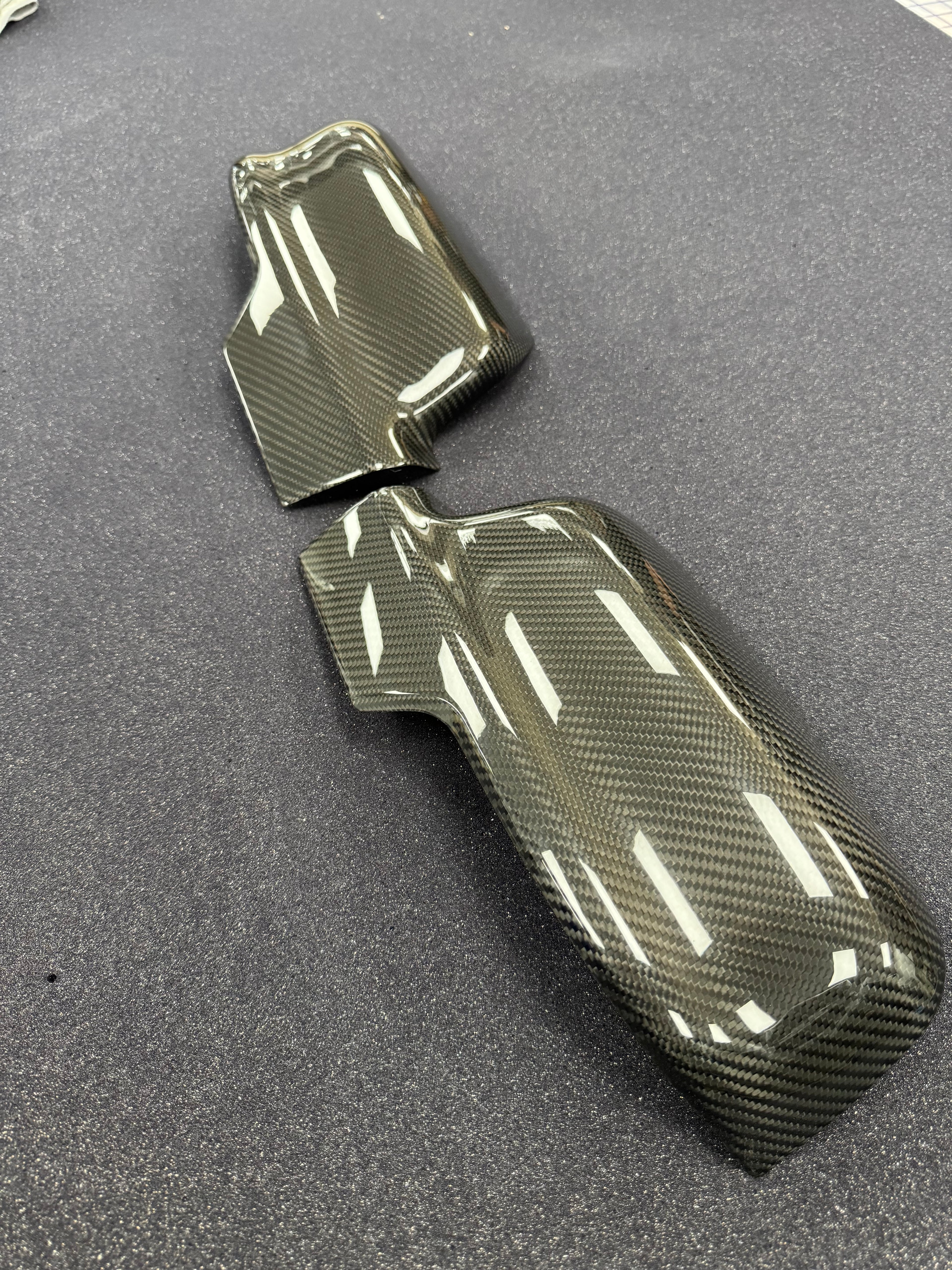 2019+ RAM 1500/ TRX / RHO carbon fiber mirror cap covers