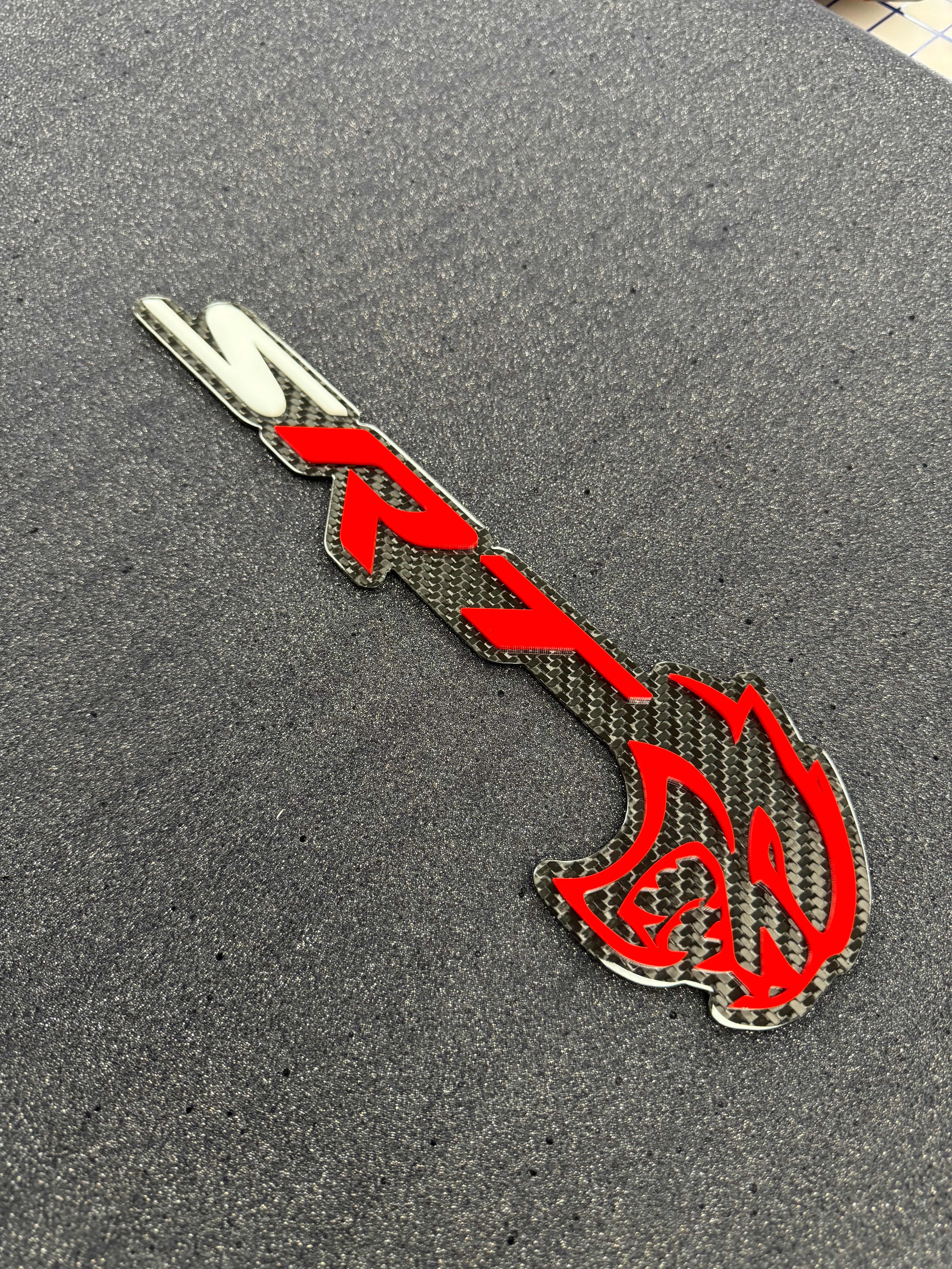 Hellcat SRT combo badge single