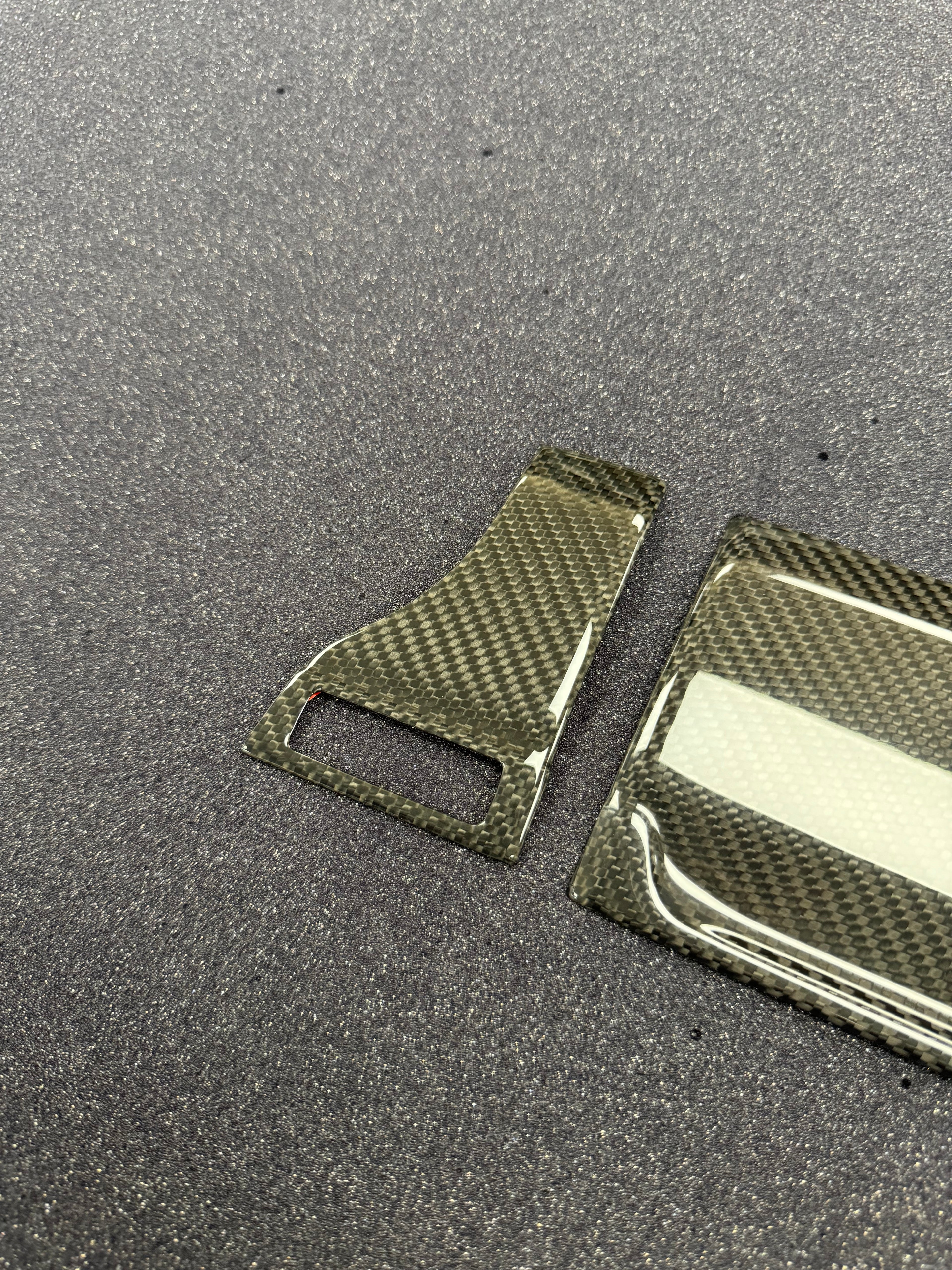 2019+ RAM 1500 / TRX glovebox carbon fiber trim panel