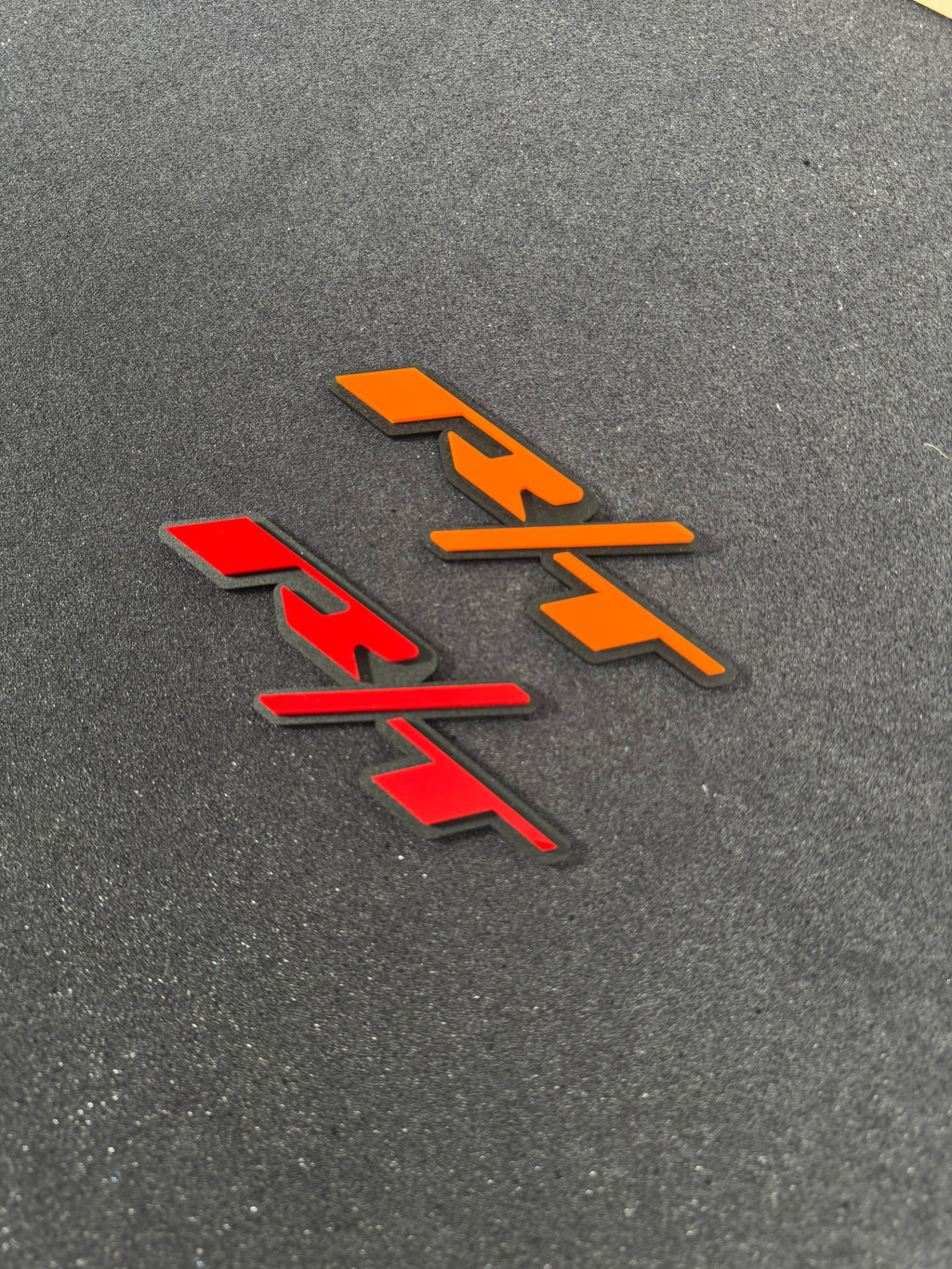 RT grille badge