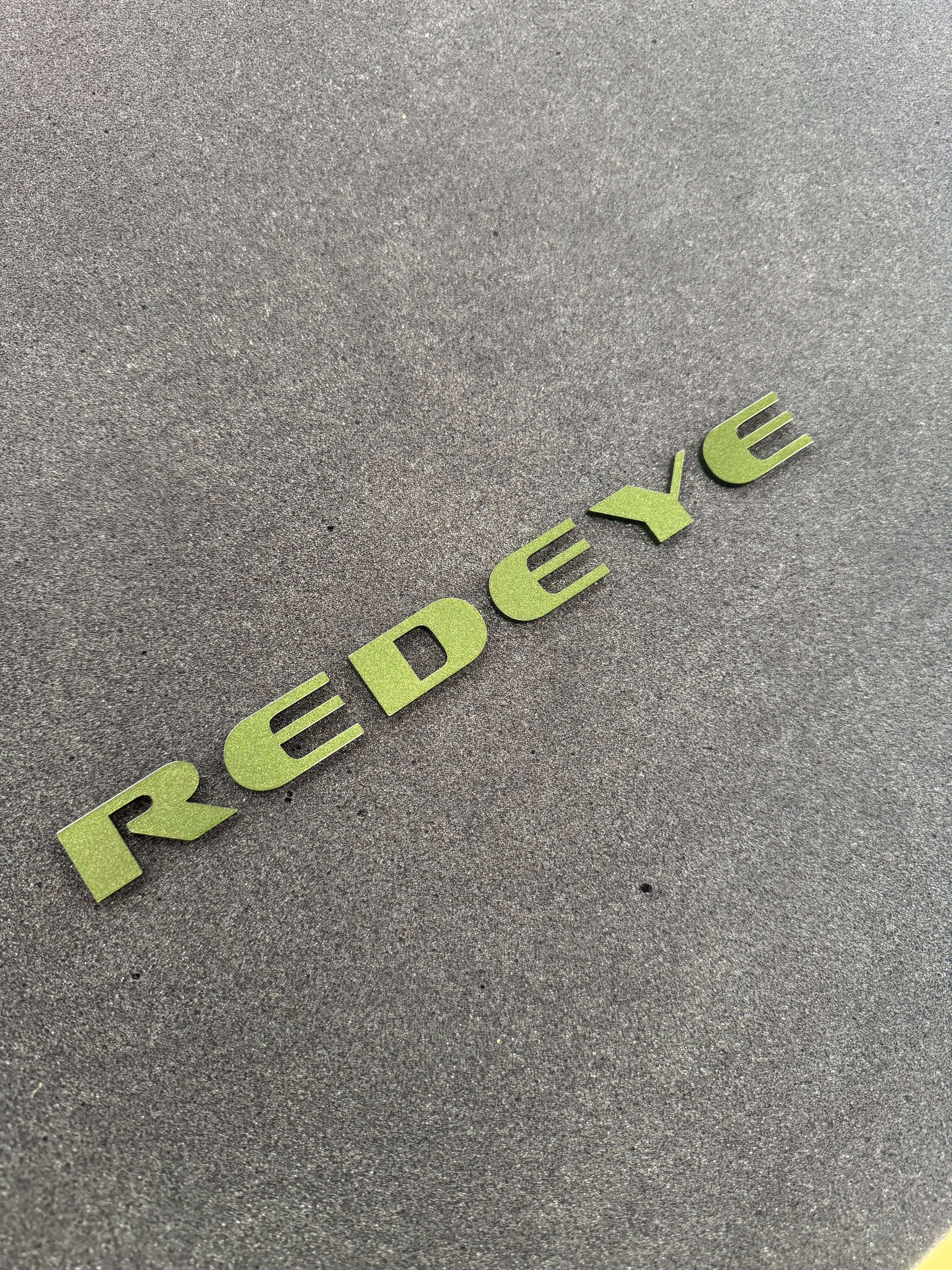 Redeye text badge
