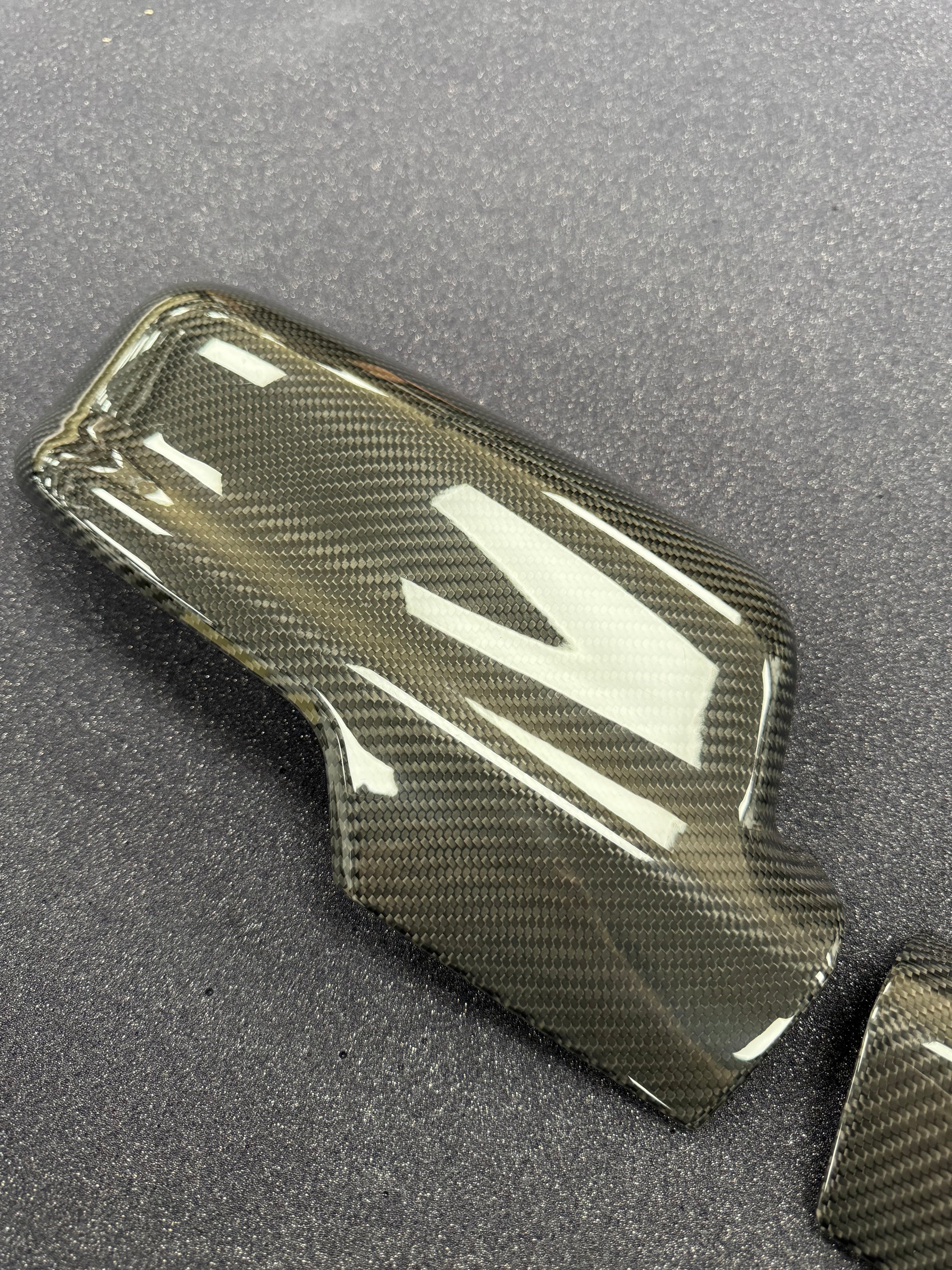 2019+ RAM 1500/ TRX / RHO carbon fiber mirror cap covers