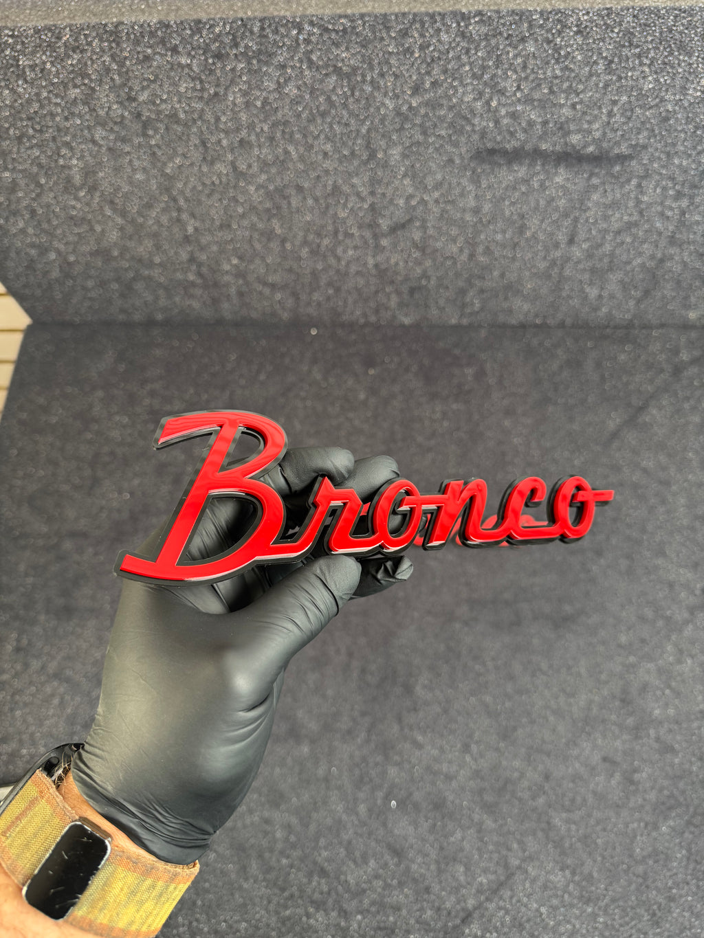 Bronco script badge
