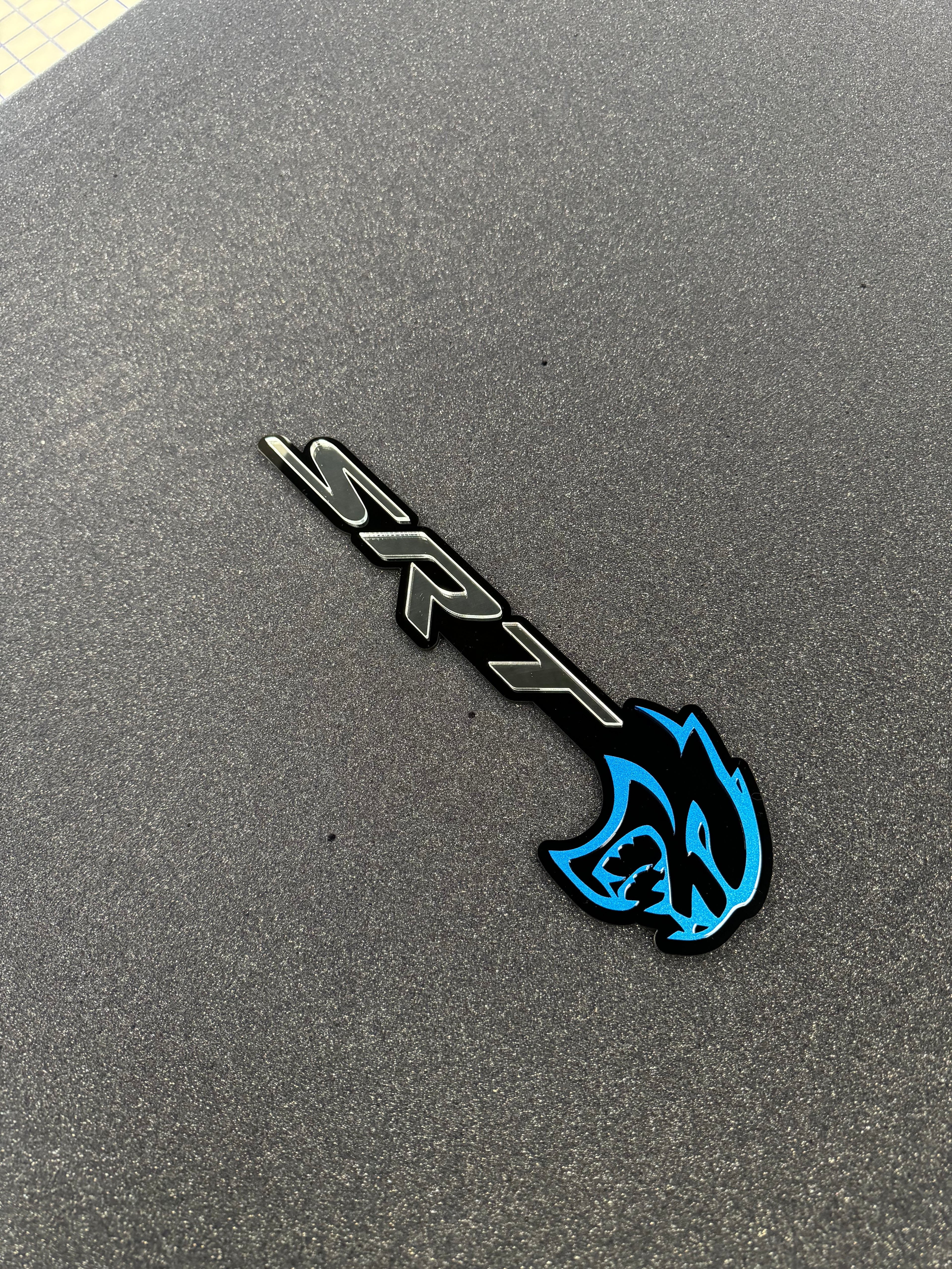 Hellcat SRT combo badge single