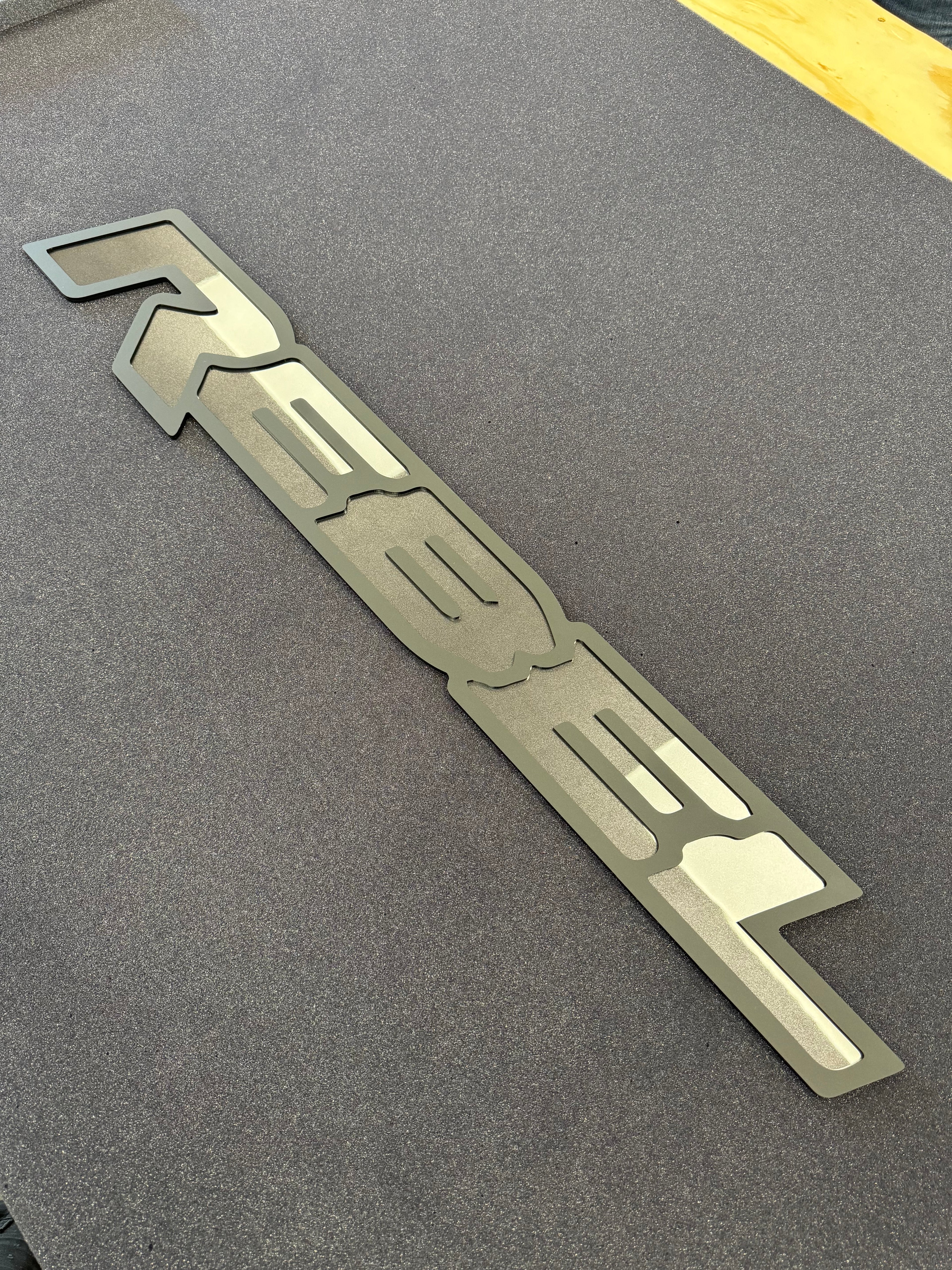 Rebel Tailgate replacement badge